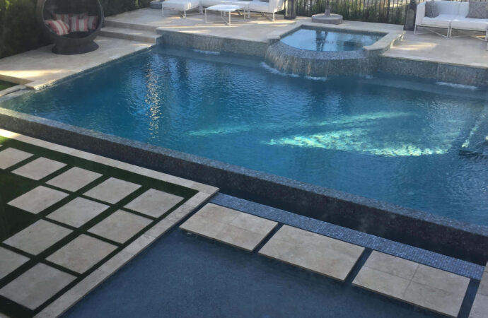 Modern Pools & Spas-SoFlo Pool and Spa Builders of Wellington